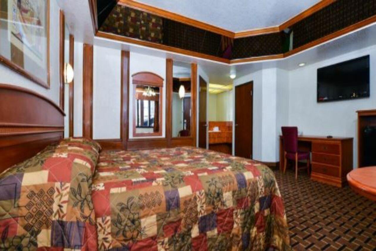 Americas Best Value Inn & Suites Los Angeles Downtown Sw מראה חיצוני תמונה