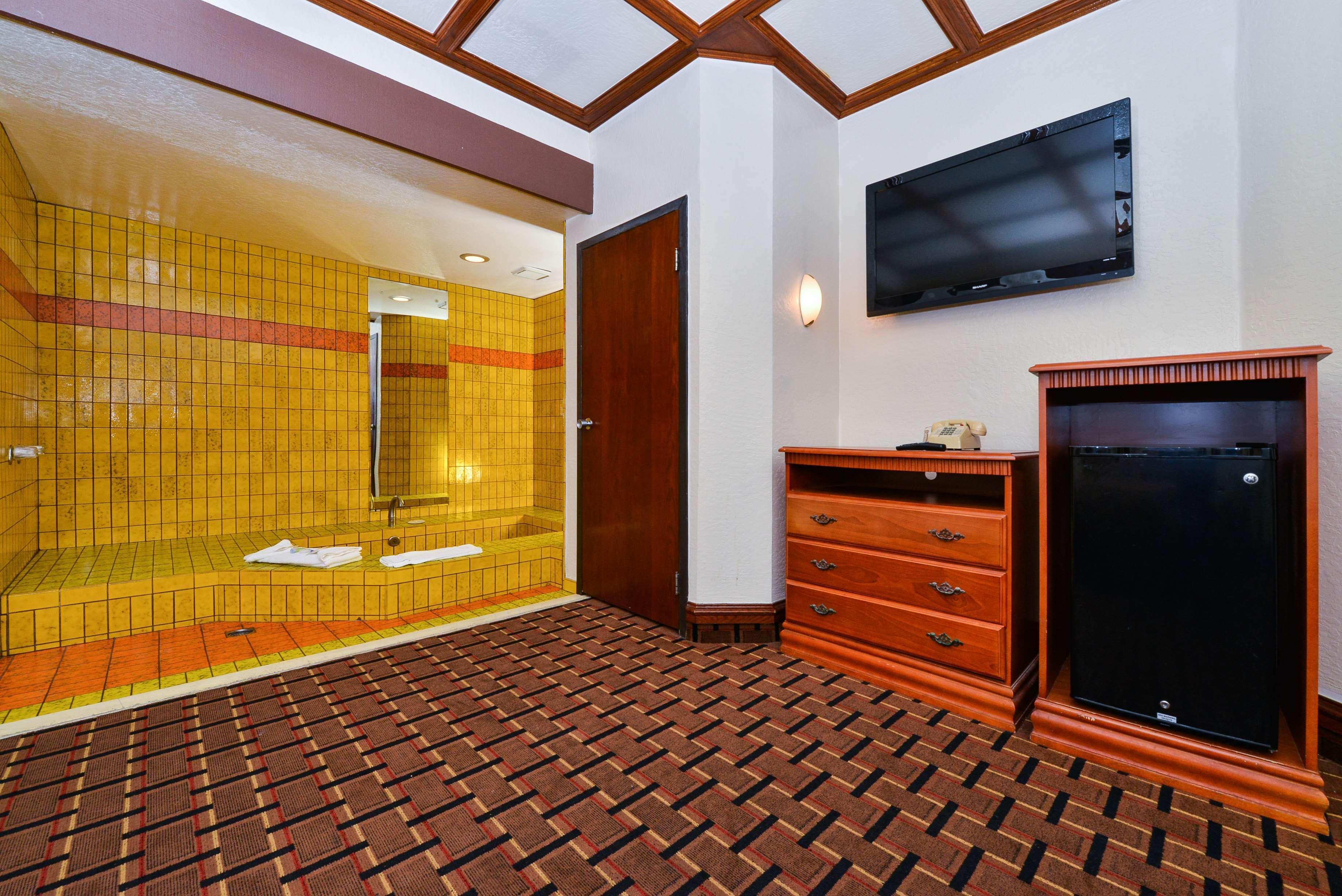 Americas Best Value Inn & Suites Los Angeles Downtown Sw מראה חיצוני תמונה