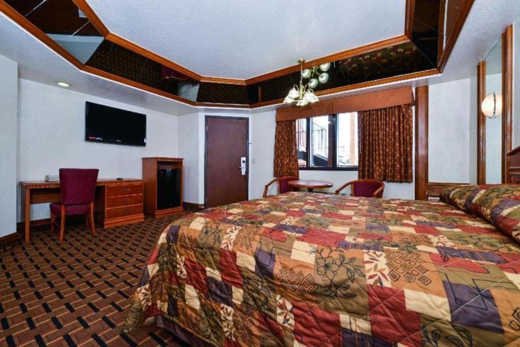 Americas Best Value Inn & Suites Los Angeles Downtown Sw מראה חיצוני תמונה