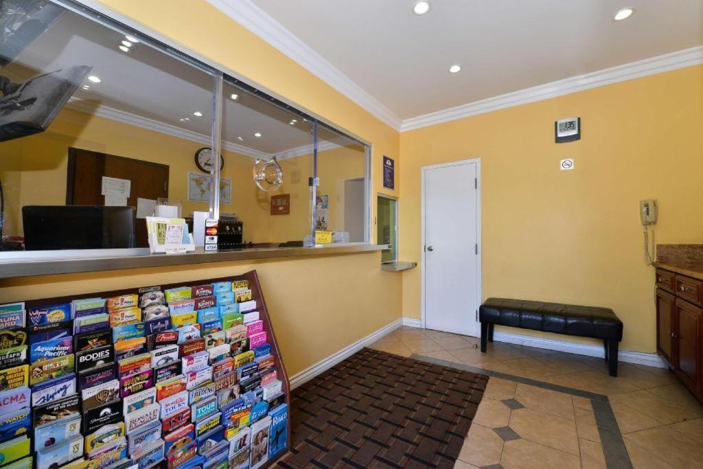 Americas Best Value Inn & Suites Los Angeles Downtown Sw מראה חיצוני תמונה